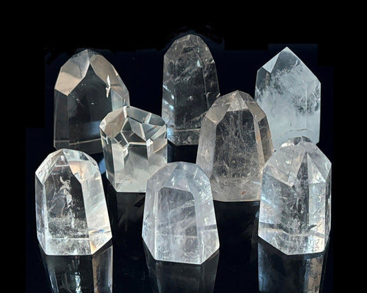 Bergkristall Spitze - Edelstein Spitze »Stein der Klarheit« Kristalltherapie - poliert